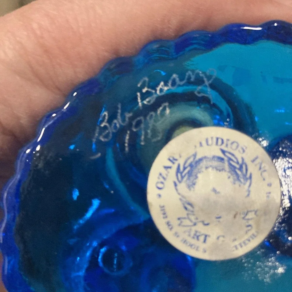 Vintage 1987 Ozark Art Studios Cobalt Blue Swan Bud Vase - Signed‎